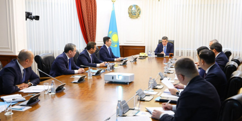 Олжас Бектенов жеңіл өнеркәсіпті дамыту тәсілдерін қайта қарауды тапсырды