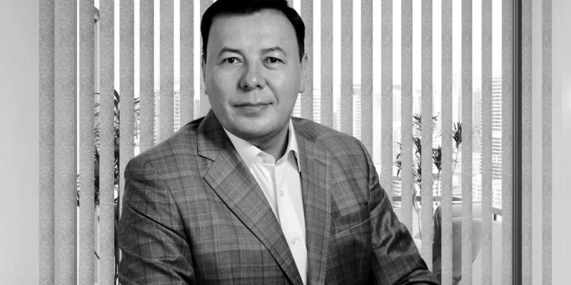 Ақтауда артық майдан арылғысы келіп ота жасатқан депутат көз жұмды