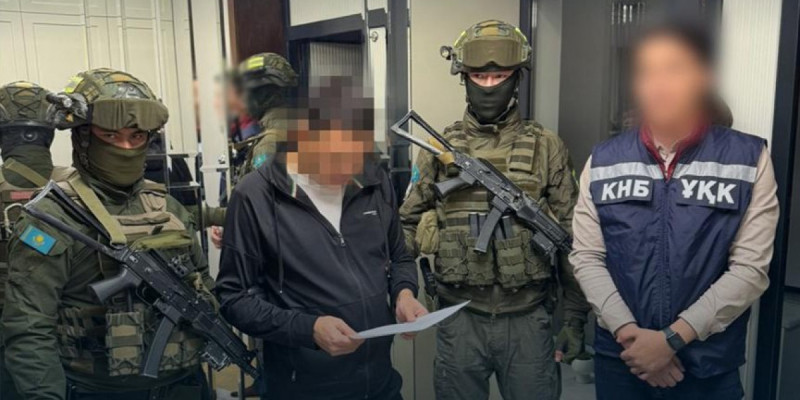 ҰҚК: Есірткі тасымалының 11 арнасы әшкереленді
