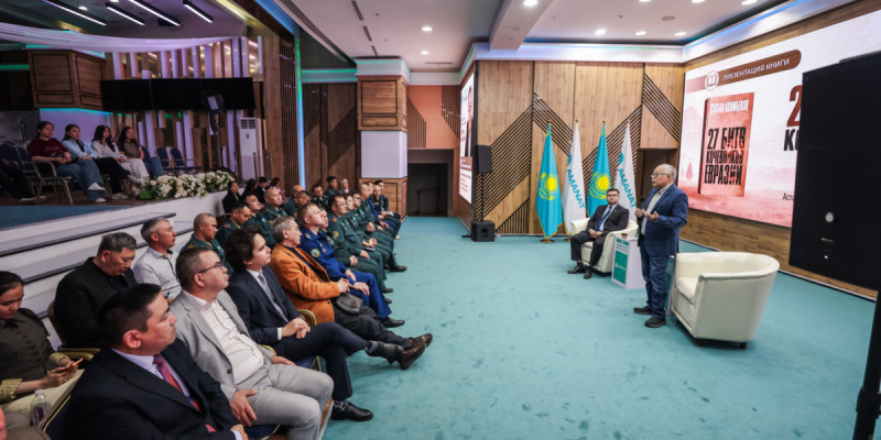 Елордада тарихшы Сұлтан Әкімбековтің жаңа кітабының тұсауы кесілді