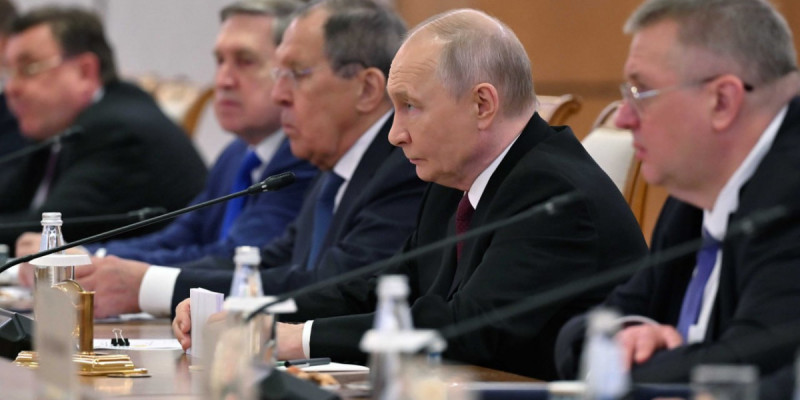 Владимир Путин: Қазақстан мен Ресей бірлескен 70 инвестициялық жобаны жүзеге асырып жатыр