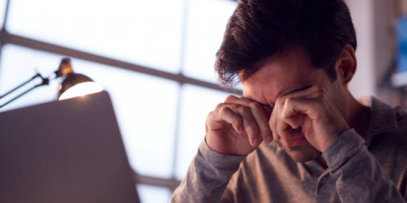 Көзді неге уқалауға болмайды? – офтальмологтар түсіндірді