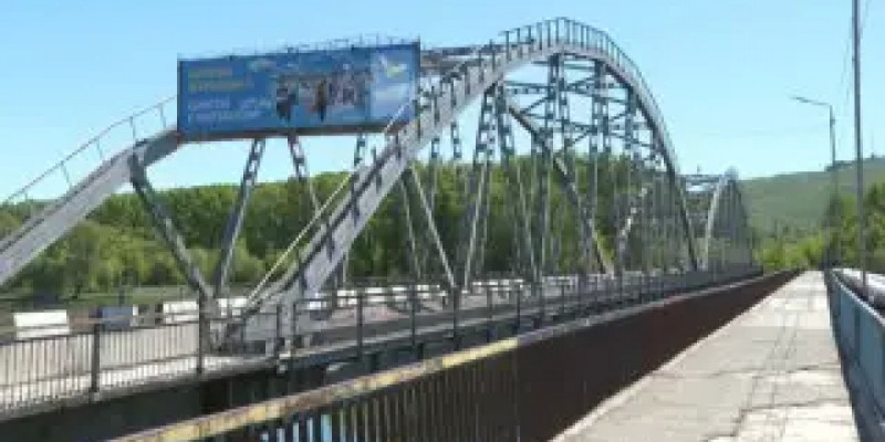 Шығыс Қазақстанда жаңа көпірдің құрылысы кешігіп жатыр