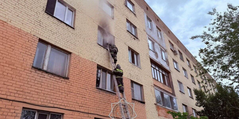 Астанада жатақхана өртенді