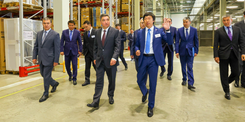 Олжас Бектенов Президенттің нақты секторды дамыту жөніндегі тапсырмаларының орындалу барысын тексерді