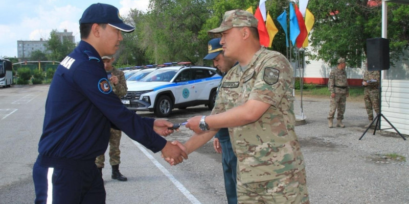 Ақтөбеде Ұлттық ұлан сарбаздарына жаңа автокөліктер табысталды