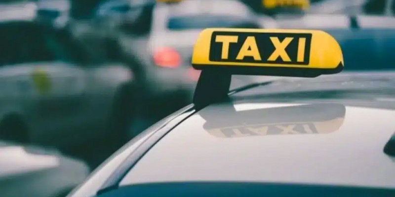 Астанада такси жүргізушісі клиенттің алтындарын ломбардқа өткізіп жіберді деген күдікке ілінді