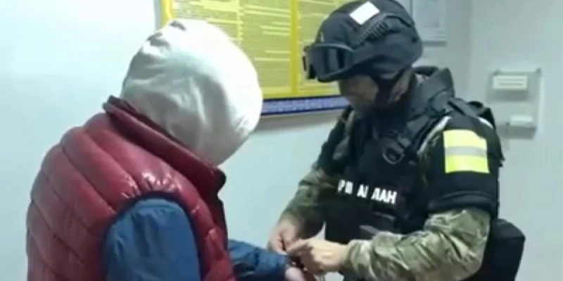 ШҚО-да танысын бопсалады деген күдікпен ер адам ұсталды