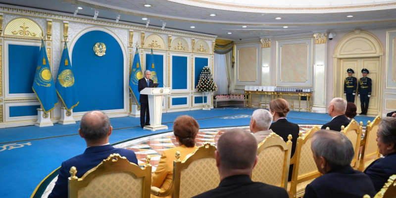 Қазақ халқы әдептен аттамаған, әрдайым үлкенге құрмет, кішіге ізет көрсете білген – Тоқаев
