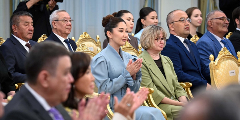 Президенттің тапсырмасымен алғаш рет облыстарда жұмыс істейтін журналистерге пәтер кілті табысталатын болды