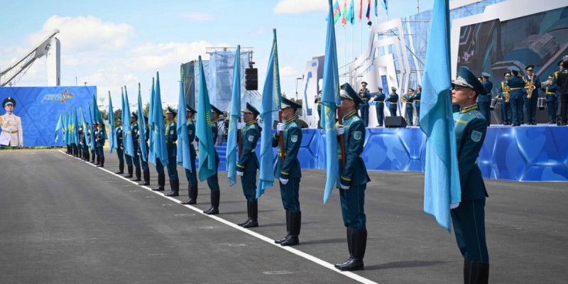 Қарулы күштер сапында борышын өтеген әр азамат көпшілік құрметіне бөленуі керек – Мемлекет басшысы