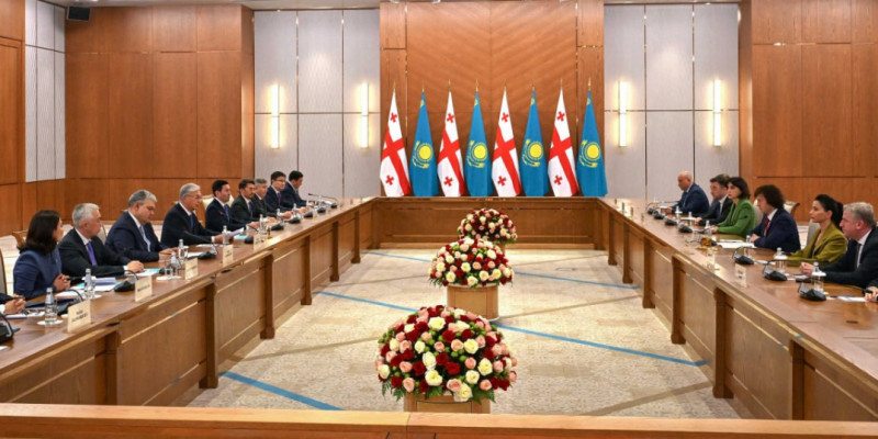 Қасым-Жомарт Тоқаев пен Ираклий Кобахидзе келіссөз жүргізді