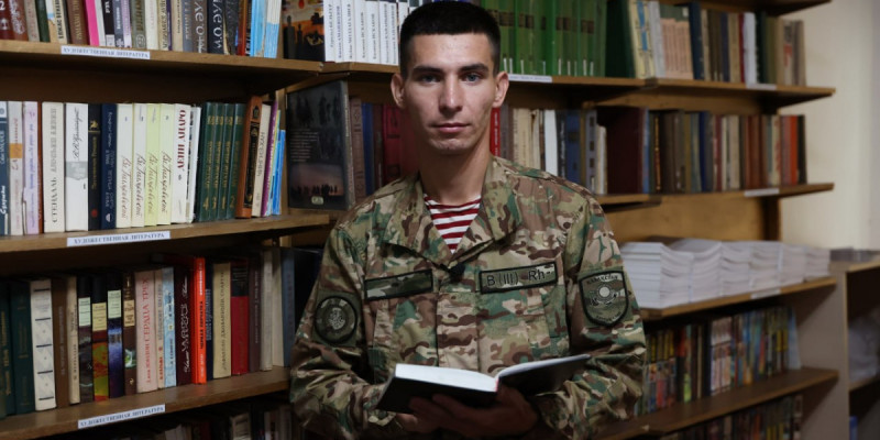 Ұлтым – белорус, жаным – қазақ: Қазақшаға судай Ұлттық ұлан сарбазы көпшілікті тәнті етті