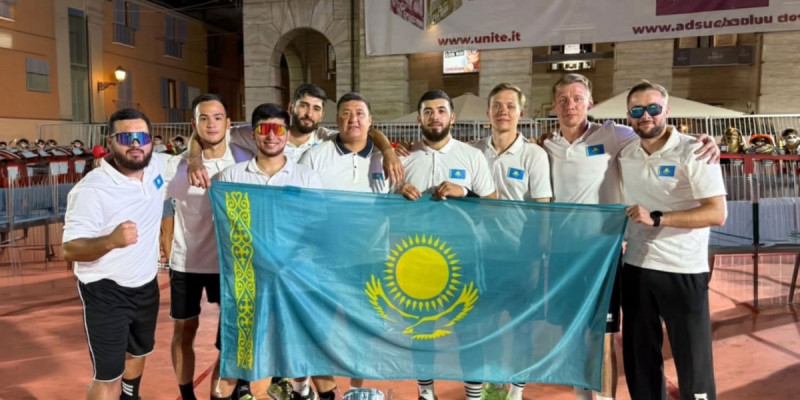 Гандболшылар Италиядағы турнирде алтын медаль жеңіп алды