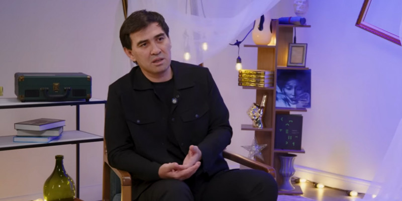 «Енем таныстырды»: Асан Пердешов екінші келіншегімен қалай танысқанын айтты
