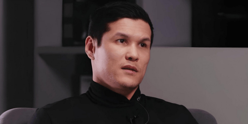 «Қатты өкінемін»: Данияр Елеусінов бостандыққа шықты