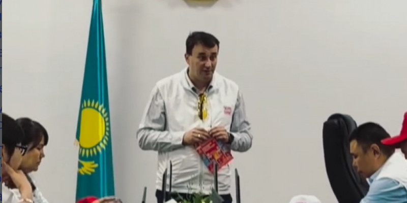 Қазақстан Халық партиясы БҚО-дағы балалар ауруханасының ұжымымен кездесті