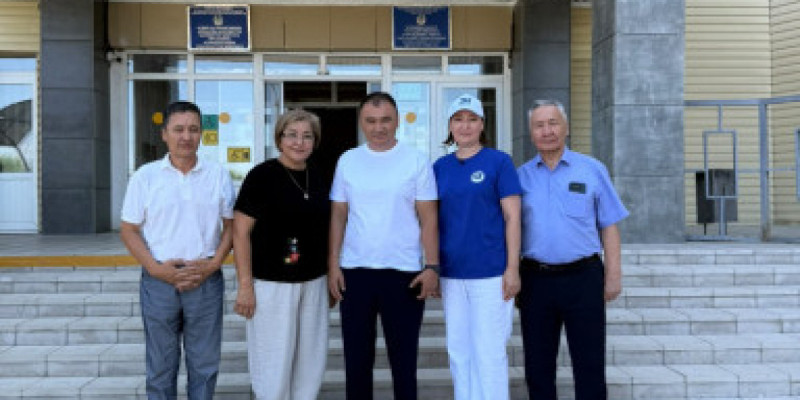 ЖСДП өкілдері Жезқазғандағы оңалту орталығының емделушілерімен кездесті