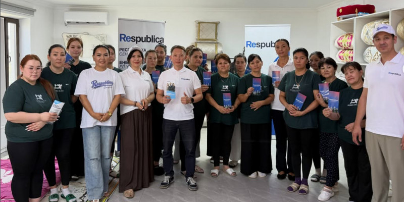 «Respublica» партиясы Қызылордада тігін шеберханасының қызметкерлерімен жүздесті