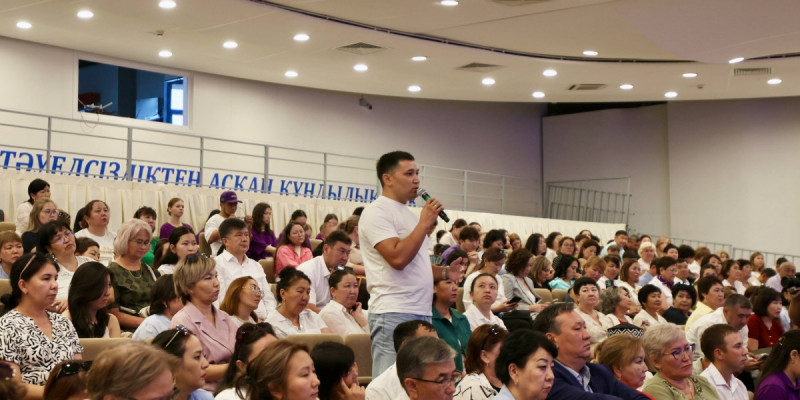 «Әділет» партиясының сайлауалды штабы көкшетаулықтармен кәсіпкерлік, білім және инфрақұрылым мәселелерін талқылады