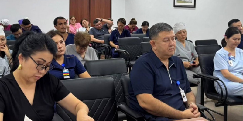 Қазақстан Халық партиясы Қонаевта балалар ауруханасының ұжымымен кездесу өткізді