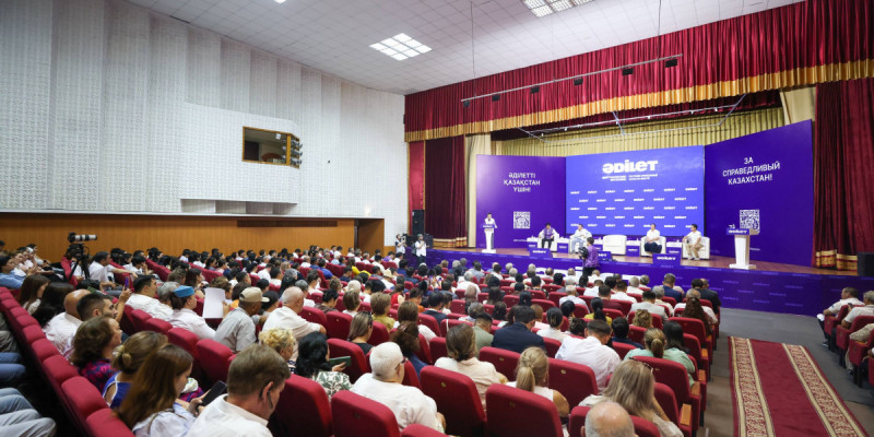 «Әділет» партиясының республикалық сайлауалды штабы жамбылдықтармен өңірдің өзекті мәселелерін талқылады
