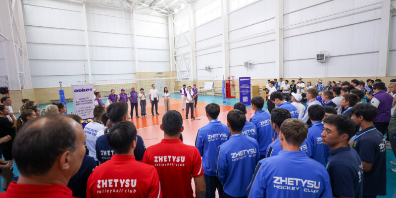 Қазақстанның он дүркін чемпиондары сайлауда «Әділет» партиясын қолдады