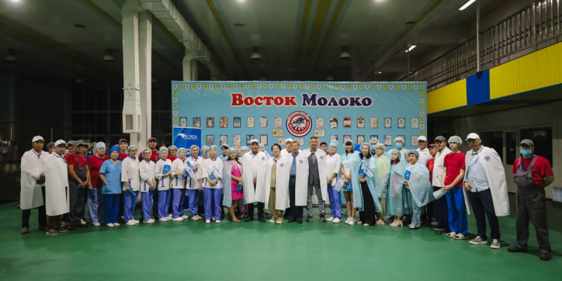 «Ақ жол» партиясының мүшелері «Восток-Молоко» корпорациясының ұжымымен кездесті