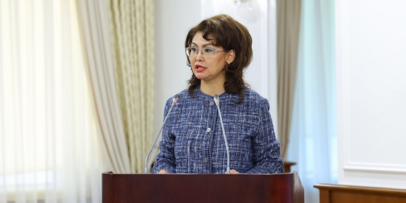 «Заң алдында бәрі тең»: Мәдениет және ақпарат министрі БАҚ өкілдері мен блогерлерге үндеу жасады