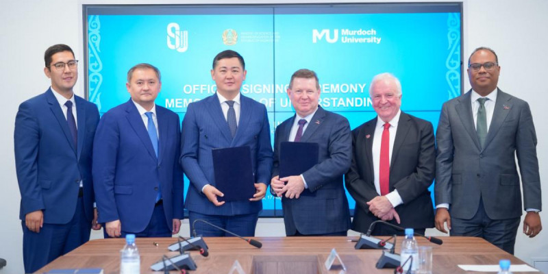 Семейде Мёрдок университетінің филиалын ашу бойынша келіссөз жүргізілді