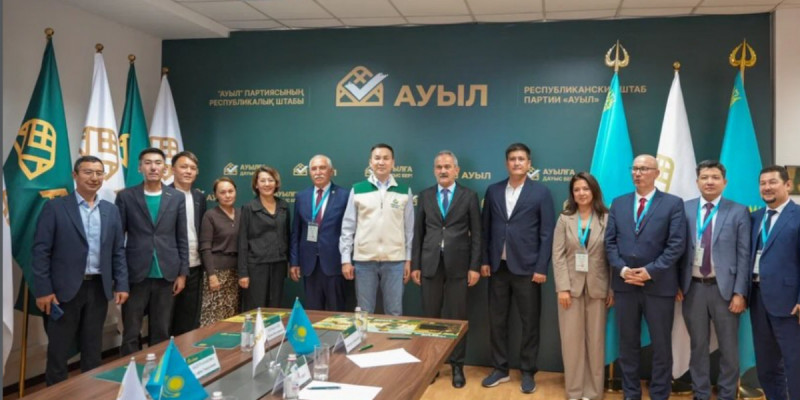«Ауыл» партиясының өкілдері ТҮРКПА делегациясымен кездесу өткізді