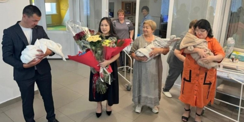 Павлодарлық әйел үшем босанды