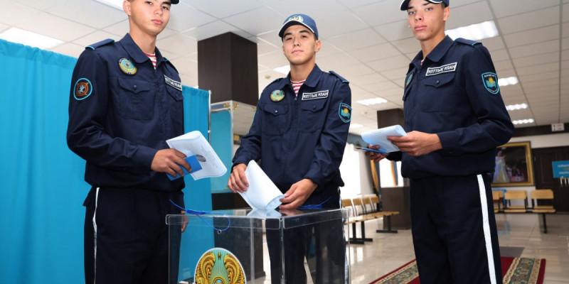 Ұлттық ұланның әскери қызметшілері Құрылтай сайлауында дауыс берді