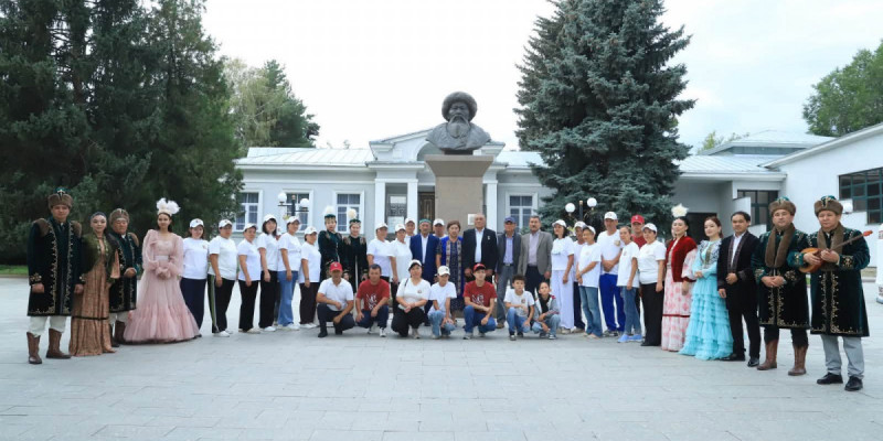 Алматы облысында Жамбыл Жабаевтың 30-дан астам ұрпағы Құрылтай сайлауында дауыс берді