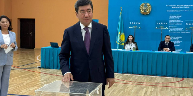 Құрылтай – 2026: Ерлан Қошанов дауыс берді