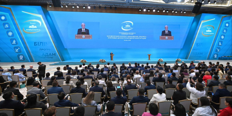 Президент білім саласына қатысты пікірталастарды өркениетті түрде жүргізуге шақырды