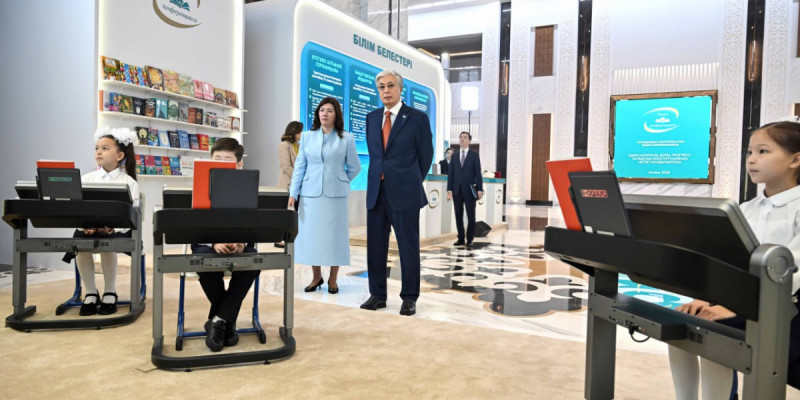 Президент білім жүйесін дамытуға арналған заманауи тәсілдермен танысты