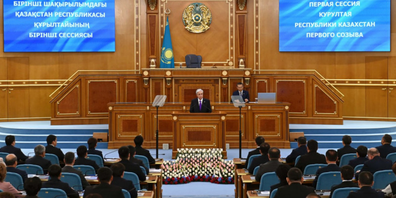 Еліміз аса маңызды кезеңге аяқ басты – Президент Құрылтайдың бірінші сессиясын ашты