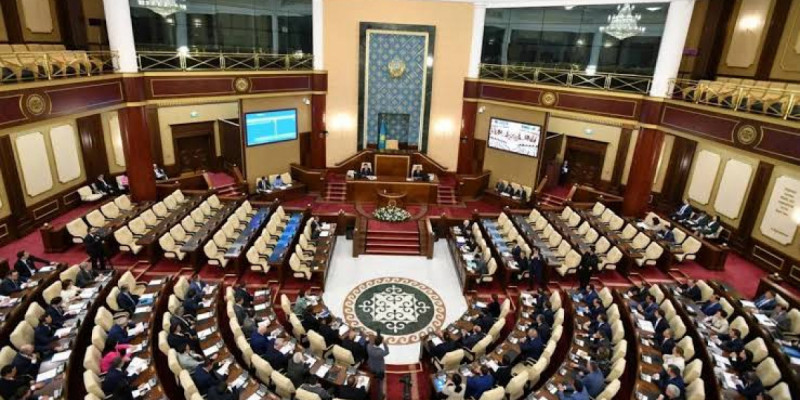 Құрылтайдың жаңа құрамы тәжірибе мен жаңарудың тепе-теңдігін айқындайды – сарапшы