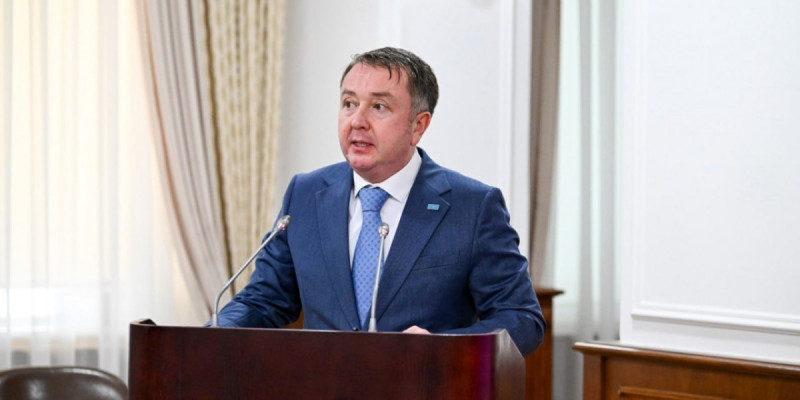 Ерлан Сәрсембаев Әділет министрі болып қала береді