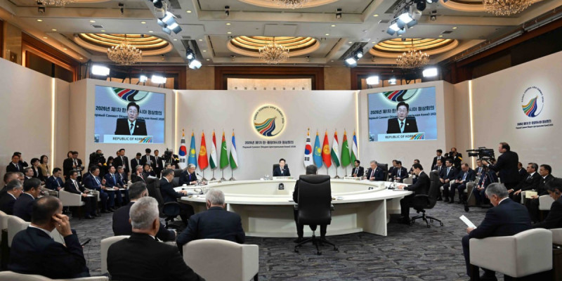 Еліміз транзиттік жүк көлемін 100 млн тоннаға дейін жеткізуді көздейді – Мемлекет басшысы