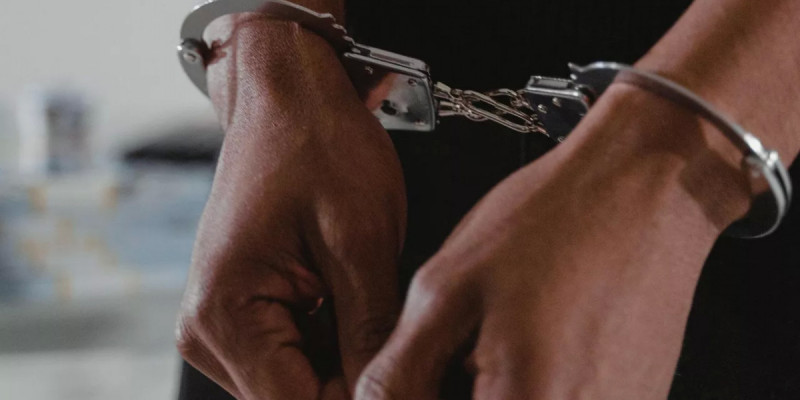 Ұшақта балағат сөз айтқан шетелдік жолаушы қамауға алынды