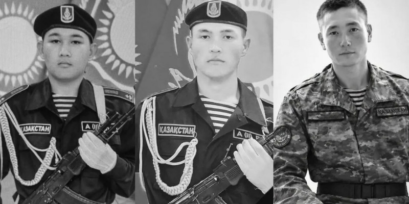 Каспийде қаза тапқан үш сарбаздың денесі арнайы рейспен Оралға жеткізілді