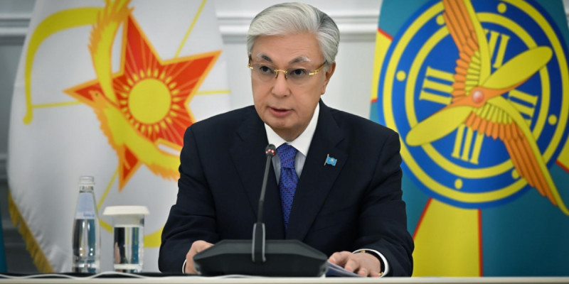 Президент Қорғаныс министріне бірқатар кезек күттірмейтін міндет жүктеді