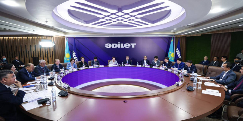 Азаматтардың кредиттік берешегін азайту: «Әділет» партиясында қандай іс-шаралар ұсынылды?