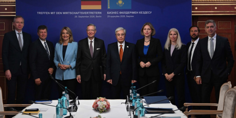 Президент Германияның экономикалық қауымдастықтары мен қаржы институттары жетекшілерімен кездесті