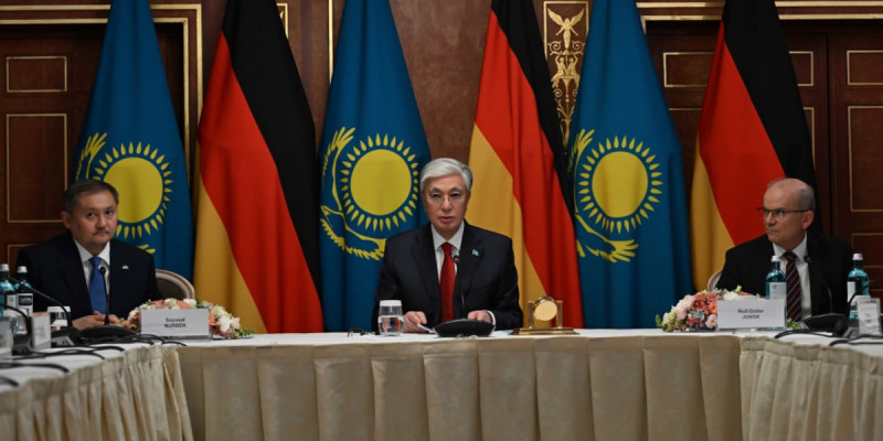 Президент Германияның ЖОО ректорларымен және ғылыми институт жетекшілерімен кездесті