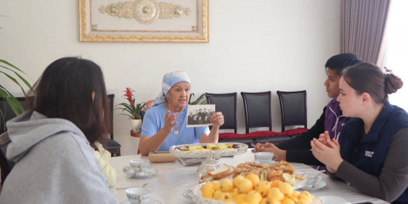 «Әділет» партиясының 2 мыңнан астам белсендісі аға буын өкілдерін қолдау акциясына қатысты