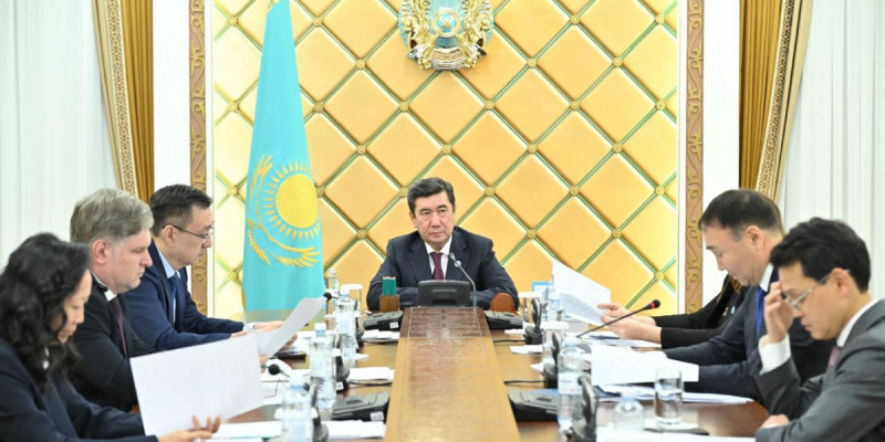 Төралқа Қазақстан Халық Кеңесінің тұрақты комитеттері төрағалары мен құрамын бекітті