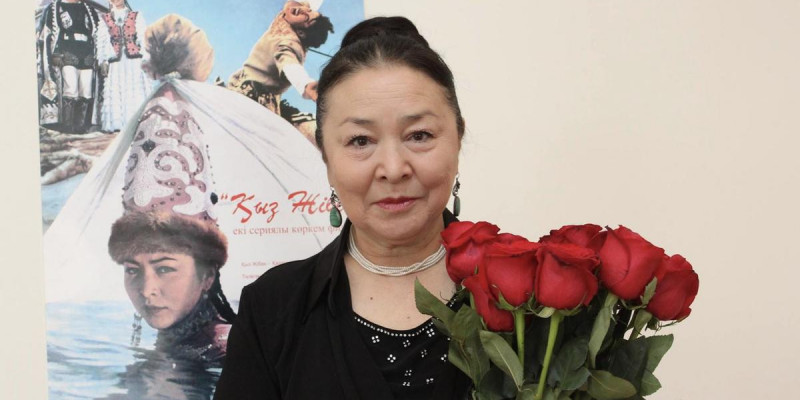 "Бөлек тұрған дұрыс": Меруерт Өтекешова жас отбасыларға кеңес берді